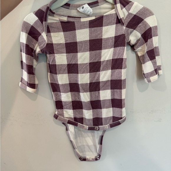Kate Quinn Bamboo Purple and White Bodysuit Long Sleeve One Piece - Picture 1 of 2